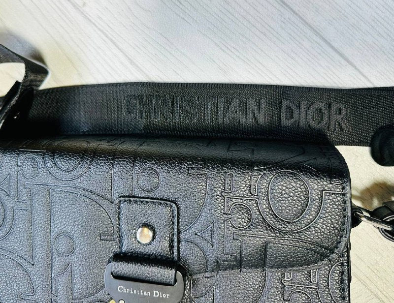 DIO MAN HAND BAG WITH BOX to1501