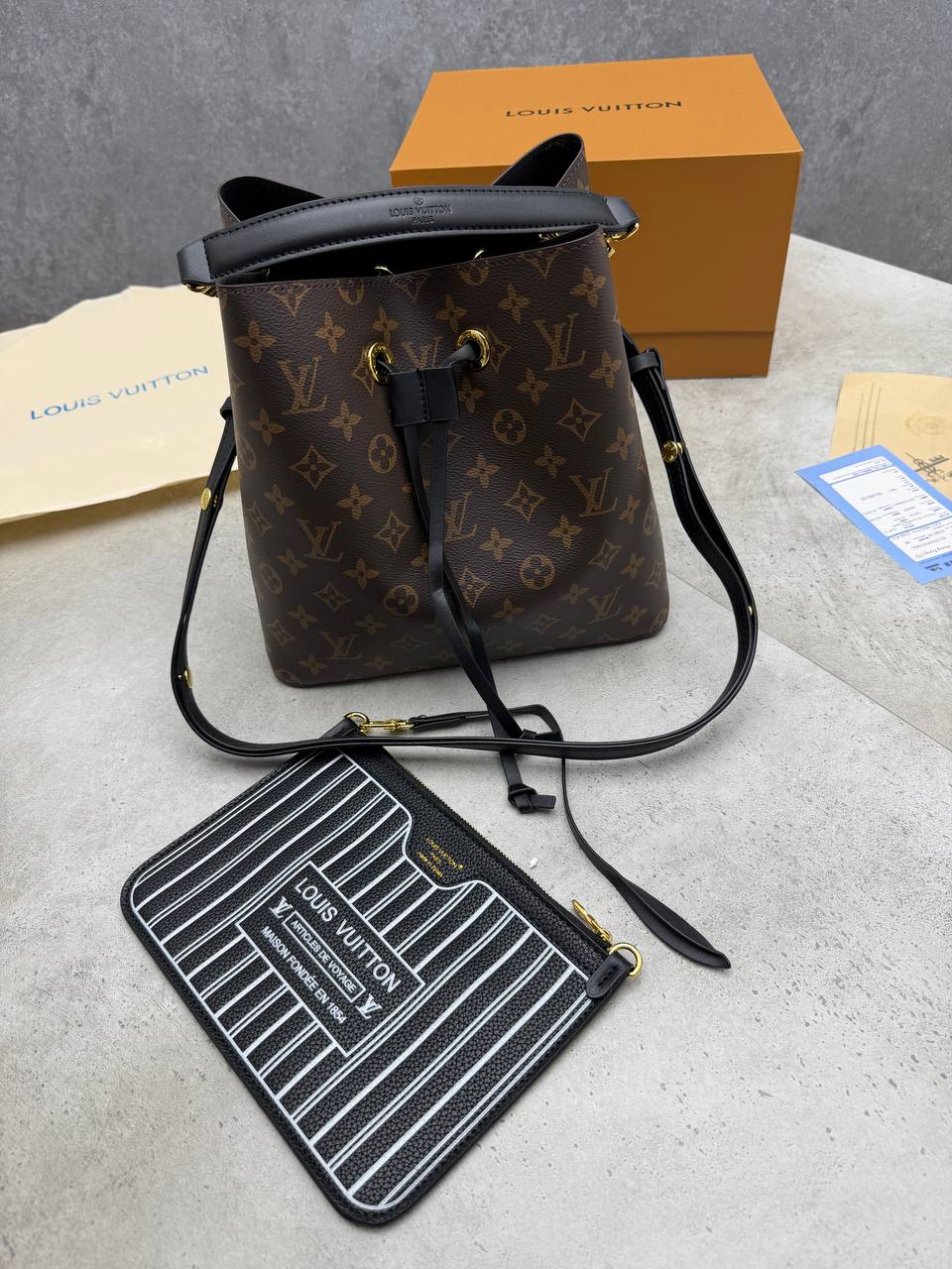 SUPER CLON WOMENS  LV BAG COME WITH BOX ETC am1707