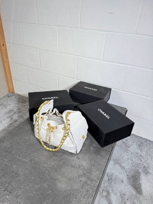 Channel bag 1708 Leather material  Super clon
