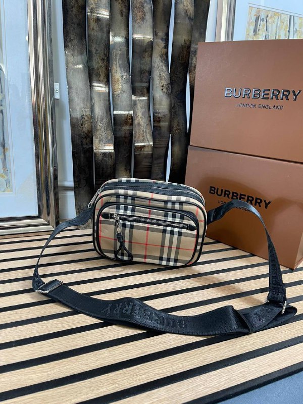 SUPER CLONE BURBERY MENS BAG COME WITH DUST BAG