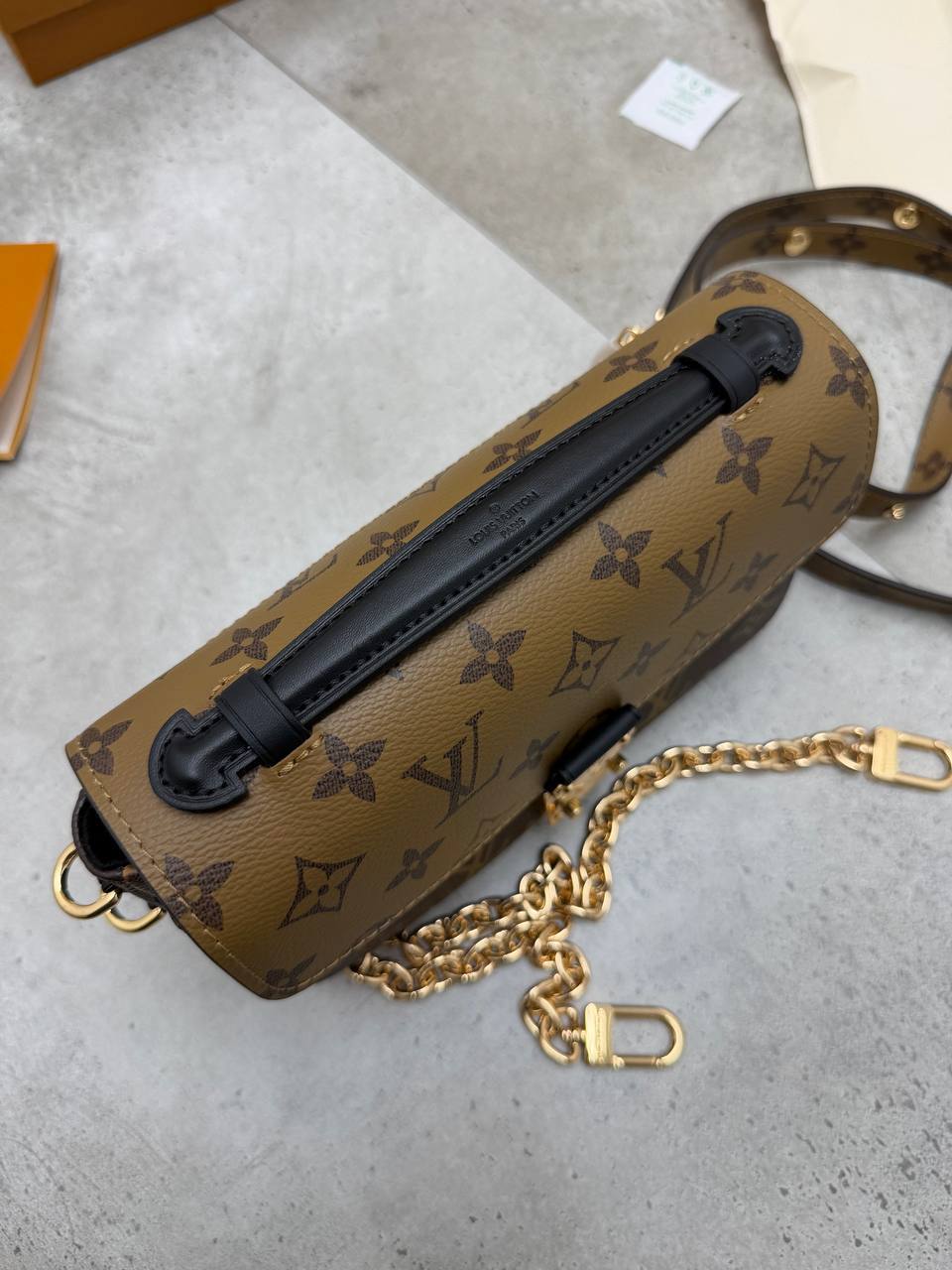 SUPER CLON LV BAG COME WITH BOX ETC am1808