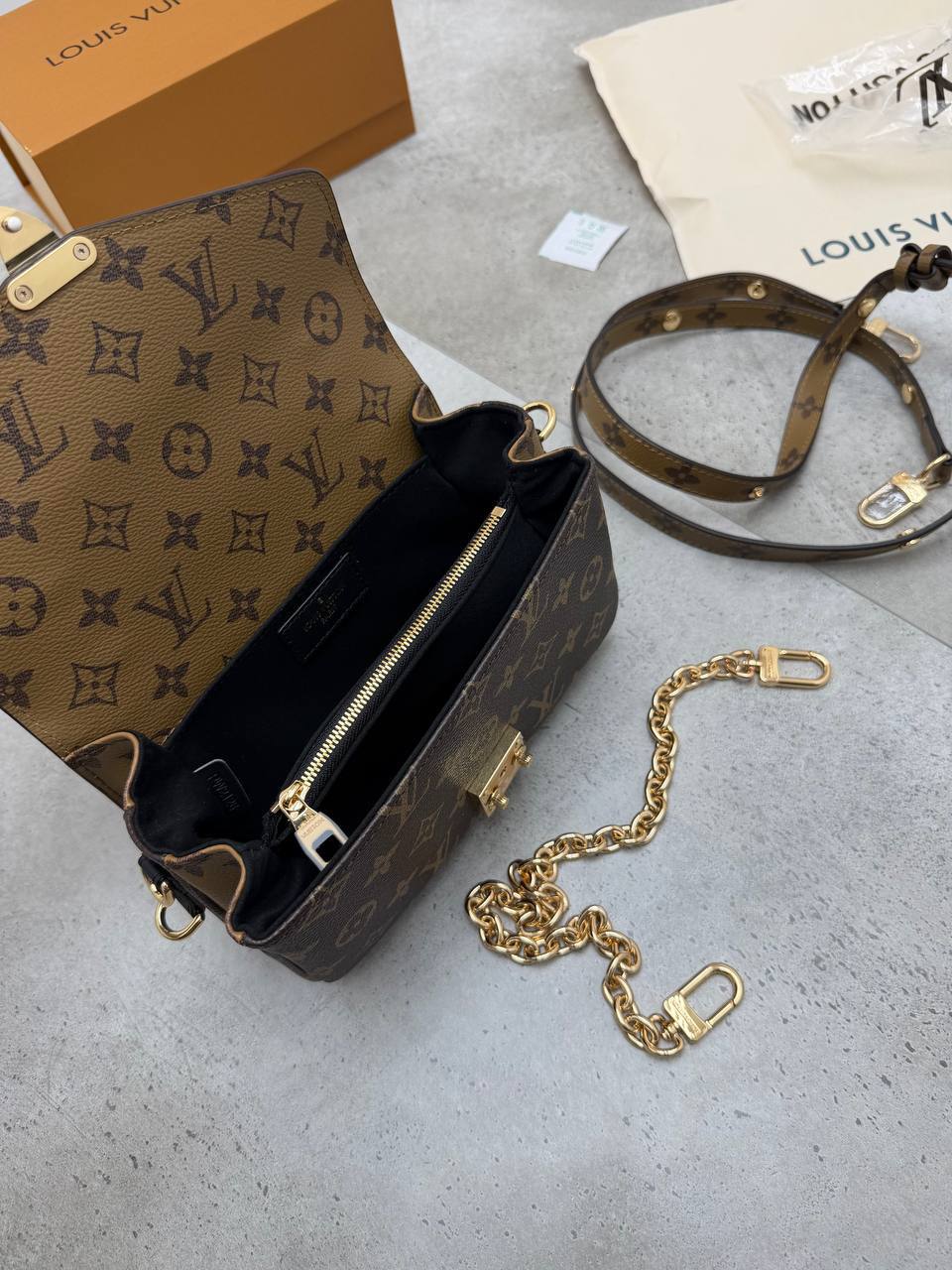 SUPER CLON LV BAG COME WITH BOX ETC am1808