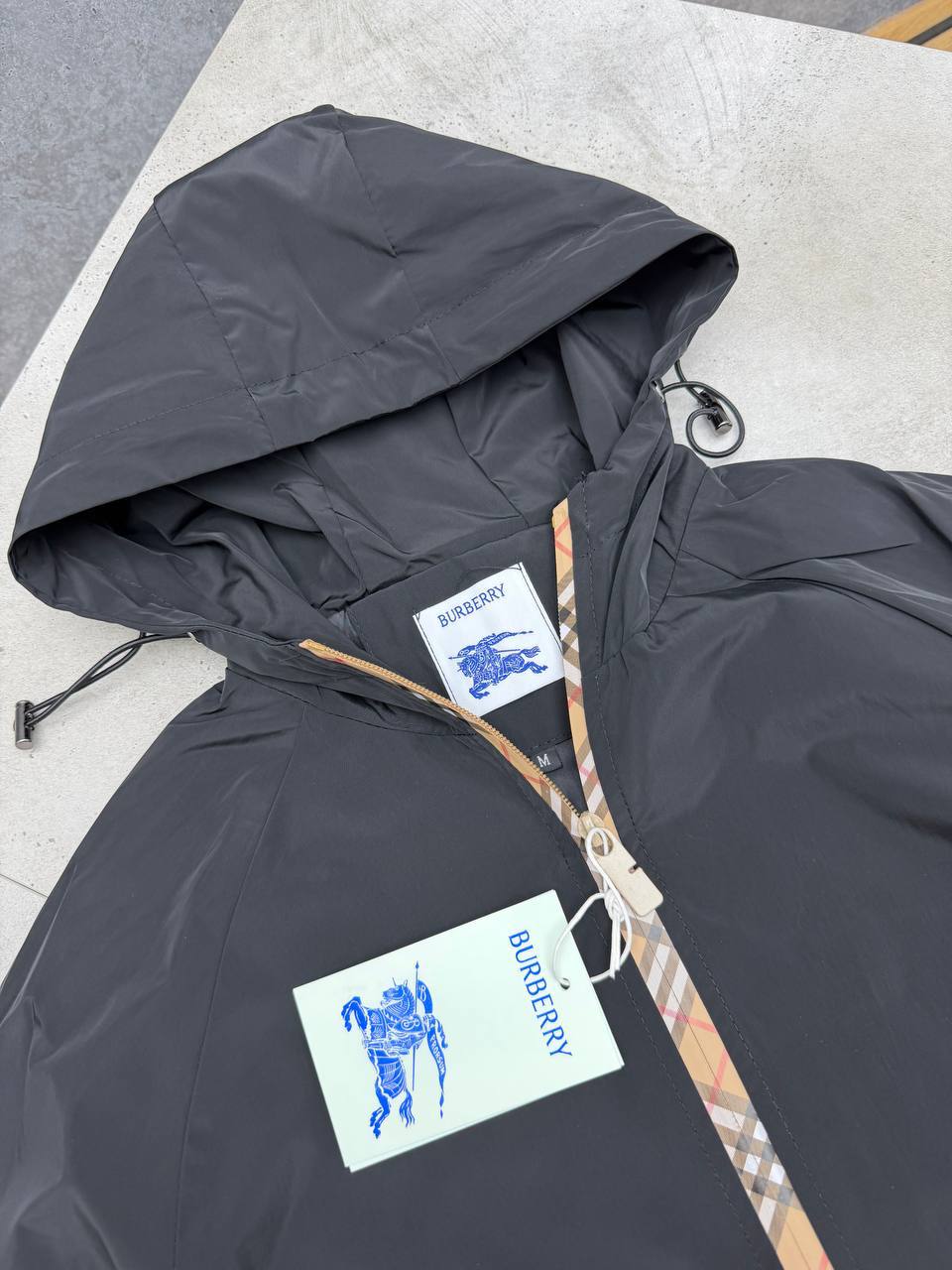 MENS BURBERR WINDBREAKER am1908