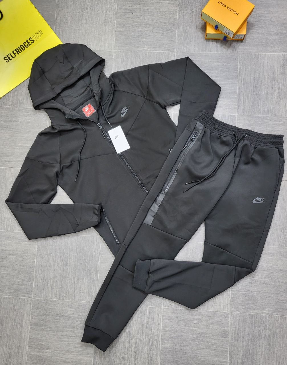 QUALITY NIK TRACKSUIT ak2208