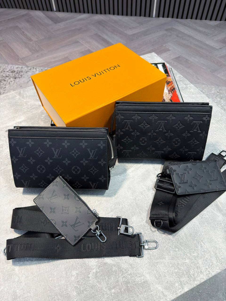 Super Clon Lv Mens Bag  Boxed and Packaged aj2408