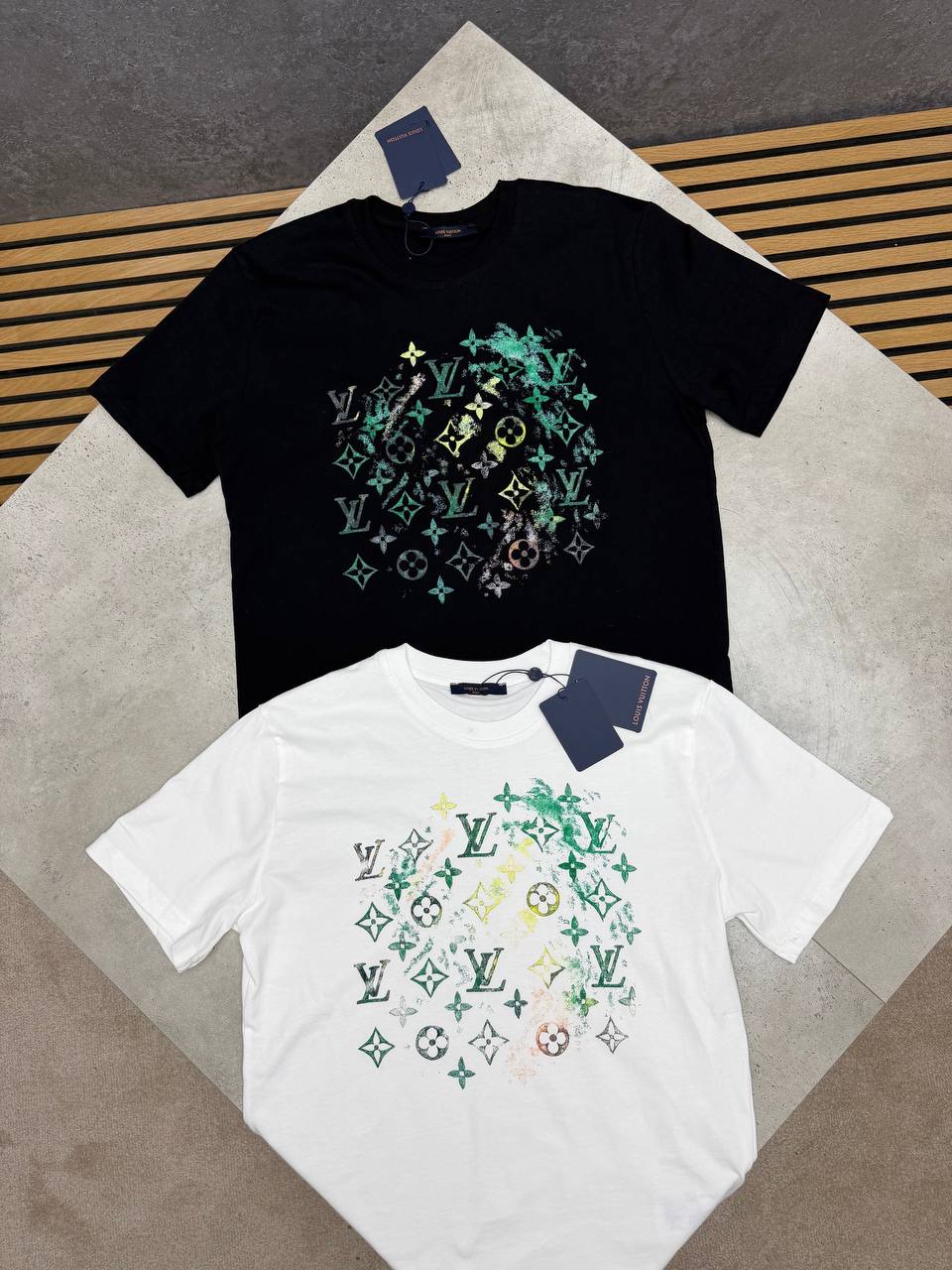 SUPER CLON  MENS LV TEE am2009