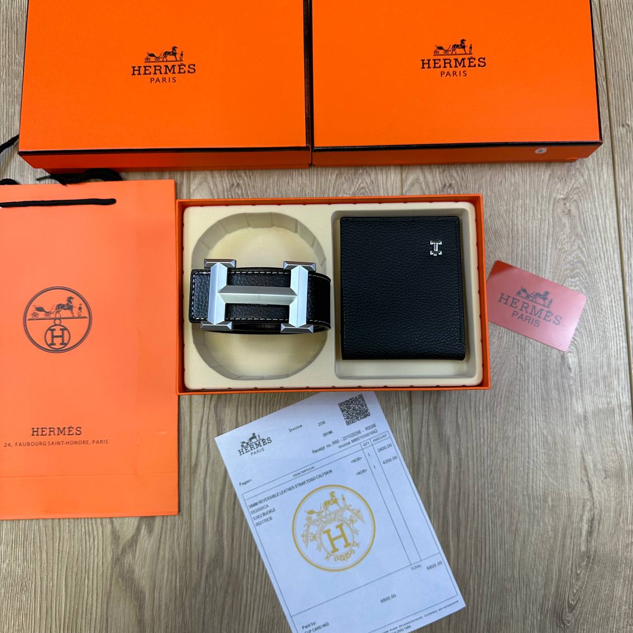 HERME BELT AND WALLET SET COMES WITH BOX & PAPERWORK to2708