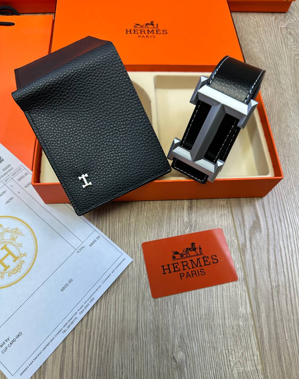 HERME BELT AND WALLET SET COMES WITH BOX & PAPERWORK to2708
