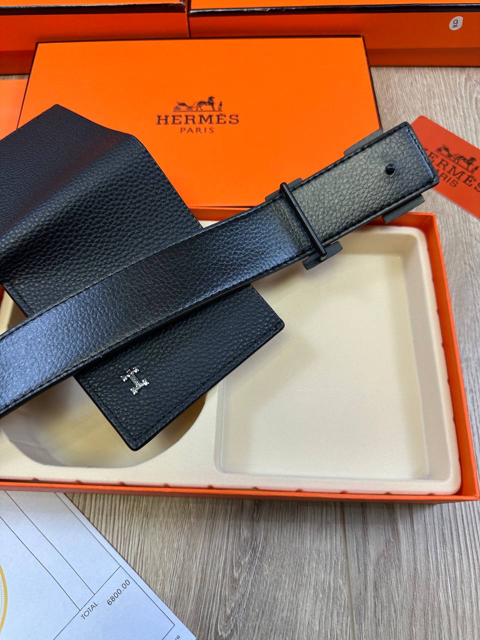 HERME BELT AND WALLET SET COMES WITH BOX & PAPERWORK to2708