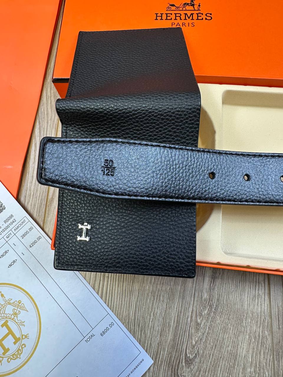 HERME BELT AND WALLET SET COMES WITH BOX & PAPERWORK to2708