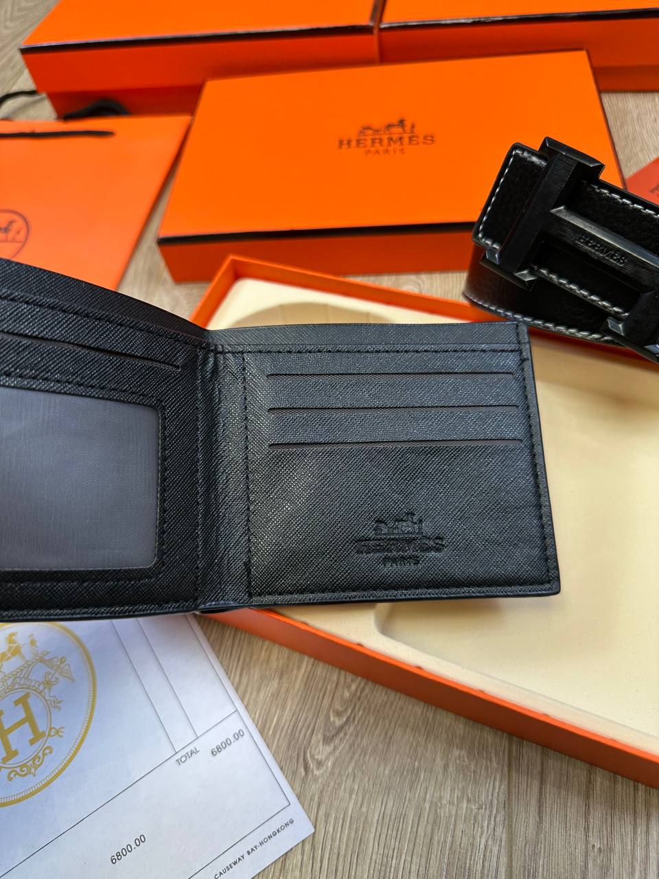 HERME BELT AND WALLET SET COMES WITH BOX & PAPERWORK to2708