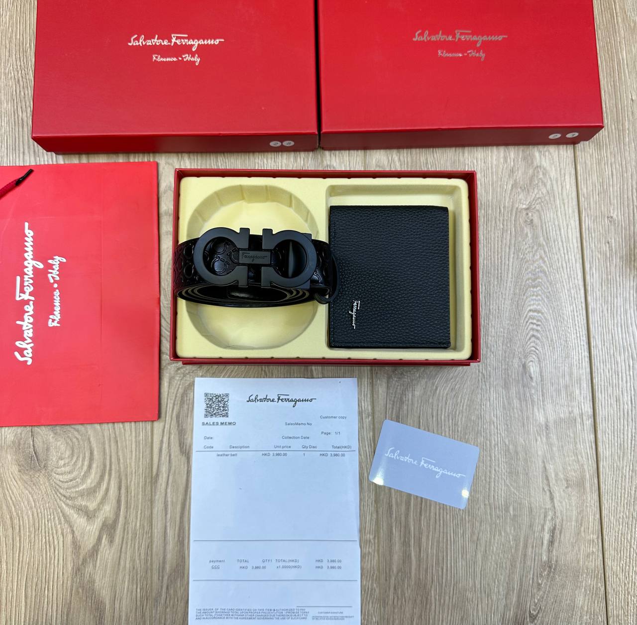 SALVATOR FERRAGAM BELT AND WALLET SET COMES WITH BOX & PAPERWORK to2708