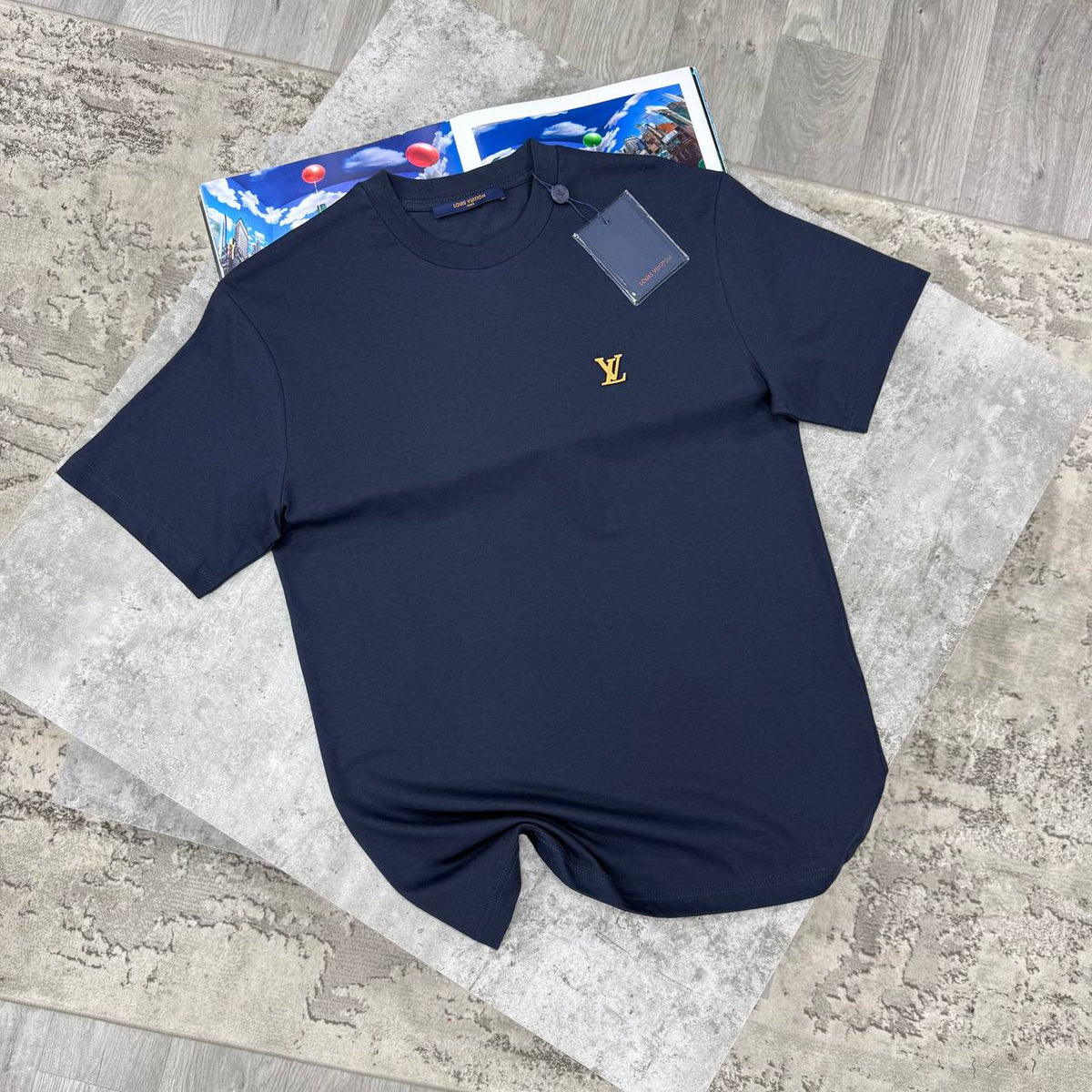 SUPER CLON LV TEE jay1909