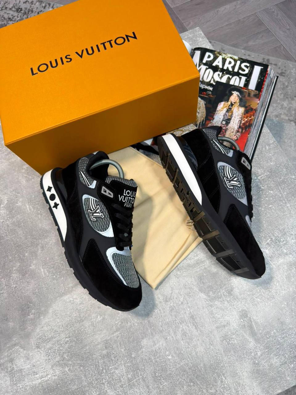 LV Sneakers   aj2808