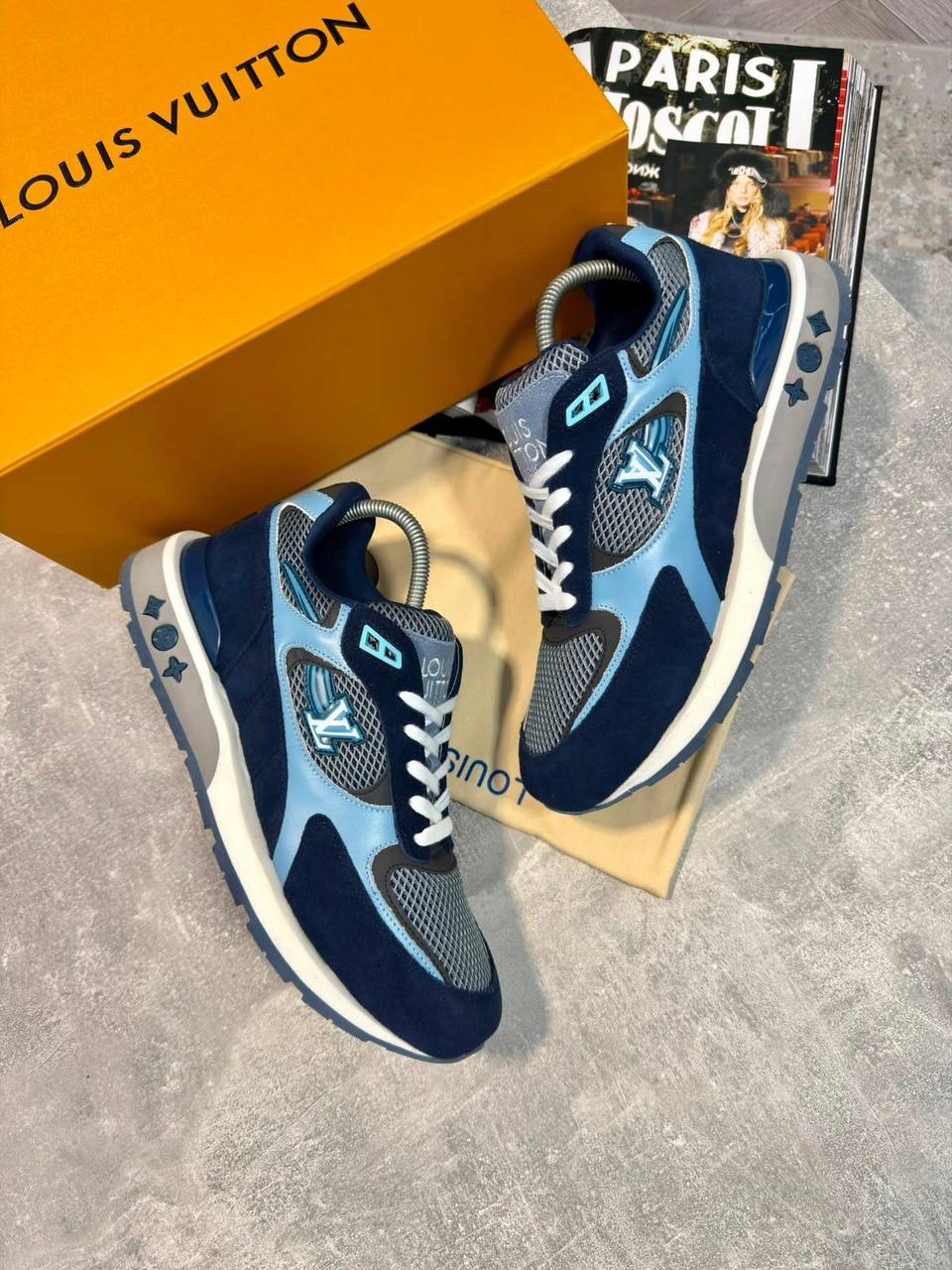 LV Sneakers   aj2808