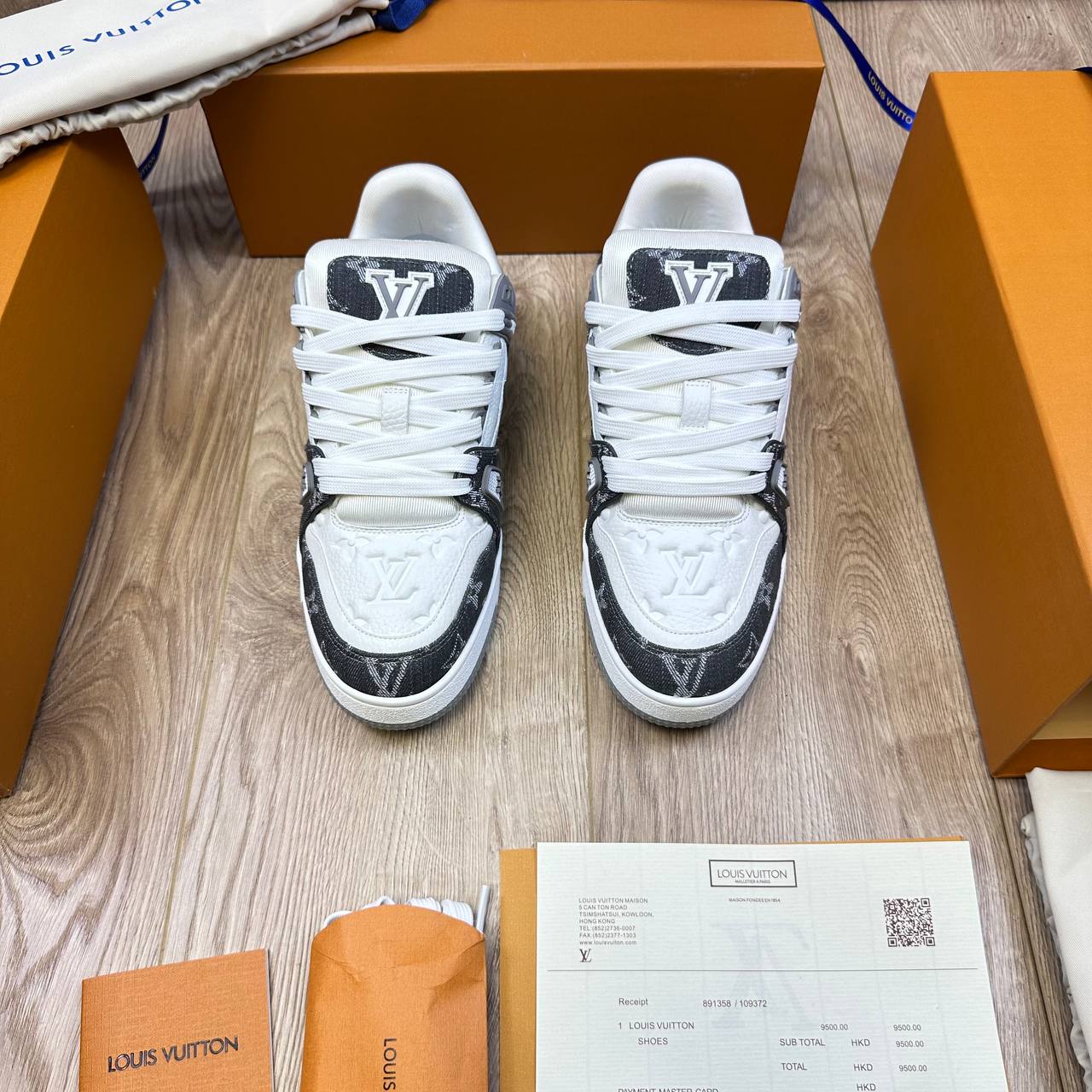 SUPERCLON QUALITY LV TRAINER SNEAKER SHOES to2808