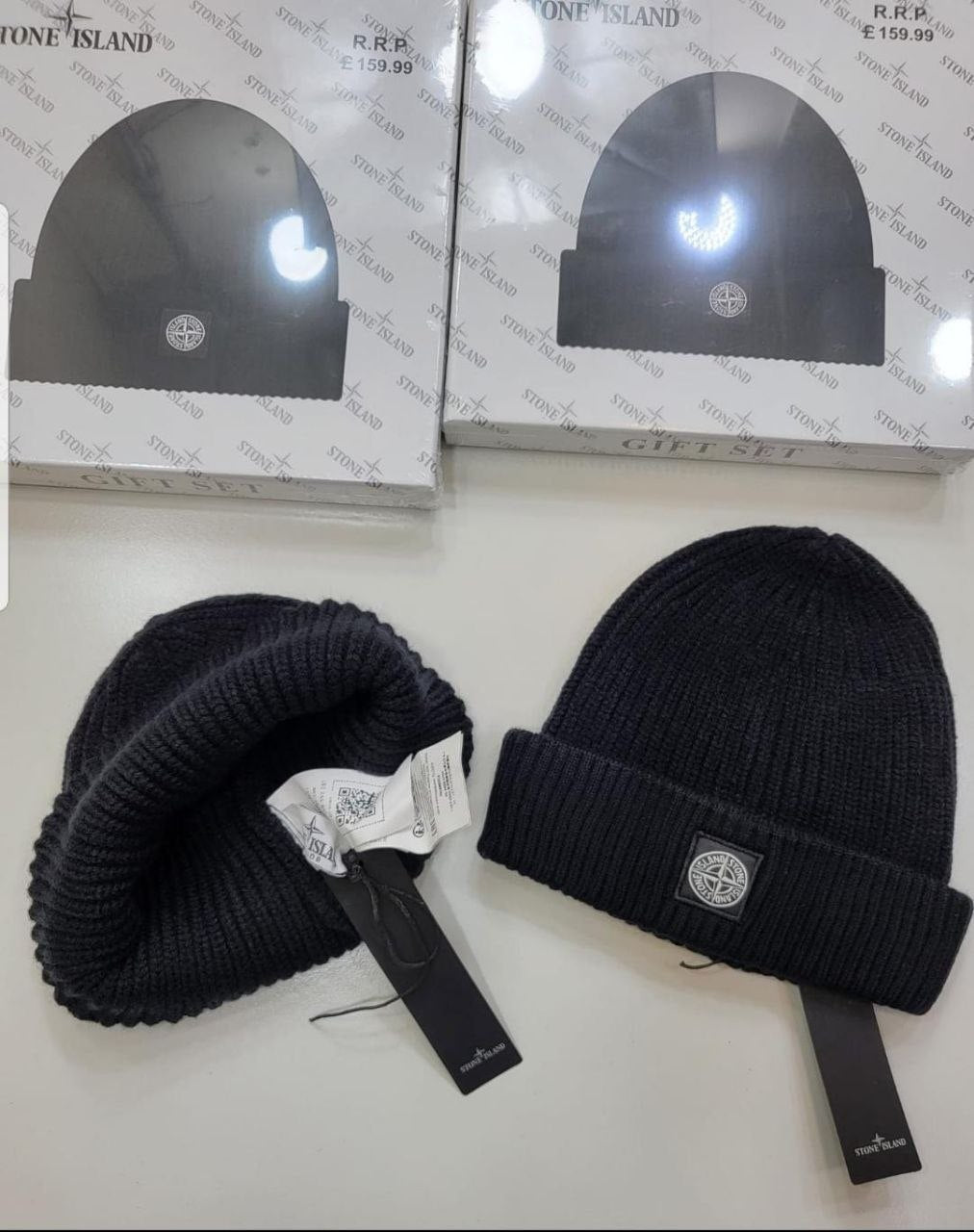 QUALITY STON ISLAN BEANIE WITH BOX ak0609
