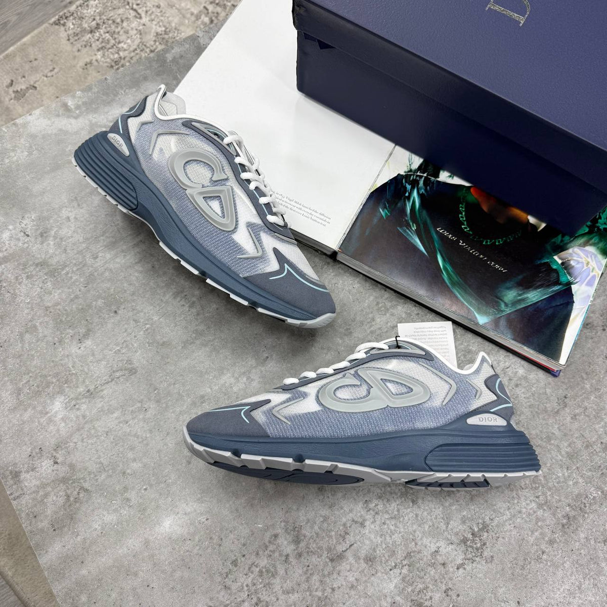 HIGH END  DIO B30 COUNTDOWN SNEAKERS FULL PACKAGING ETC jay1109