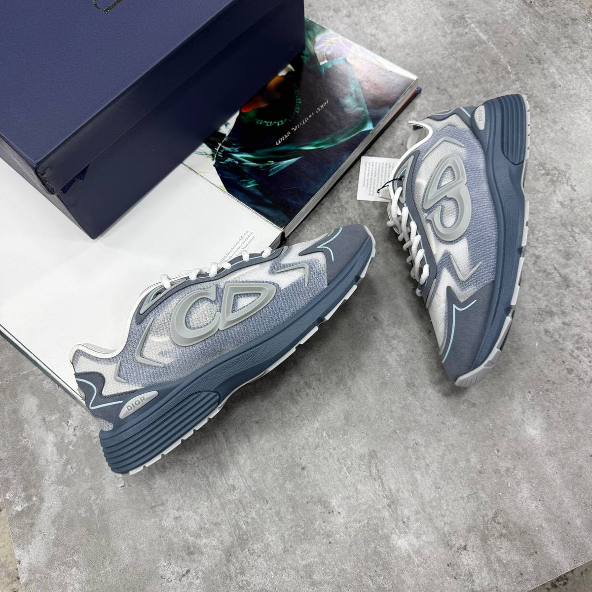 HIGH END  DIO B30 COUNTDOWN SNEAKERS FULL PACKAGING ETC jay1109