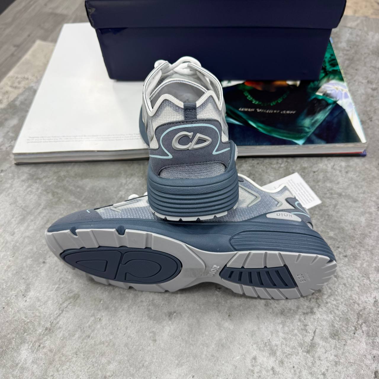 HIGH END  DIO B30 COUNTDOWN SNEAKERS FULL PACKAGING ETC jay0208