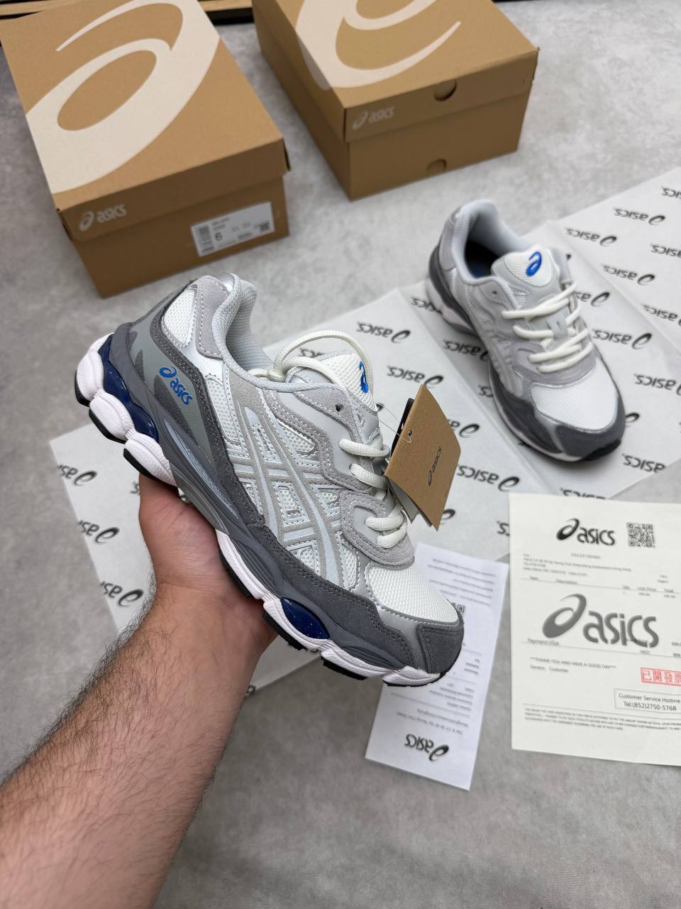 MENS ASIC GEL COME WITH BOX ETC am0409