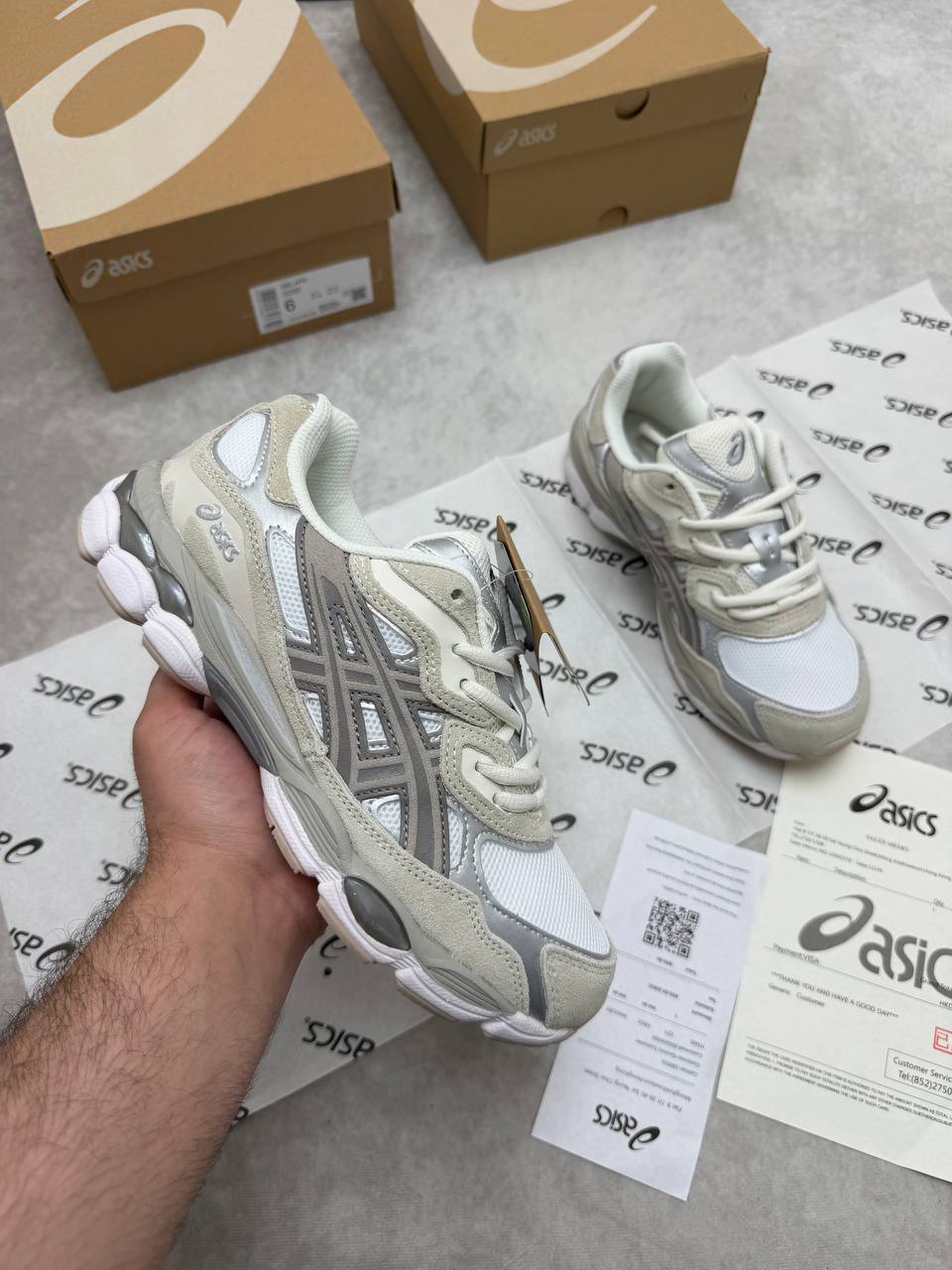 MENS ASIC GEL COME WITH BOX ETC am0409
