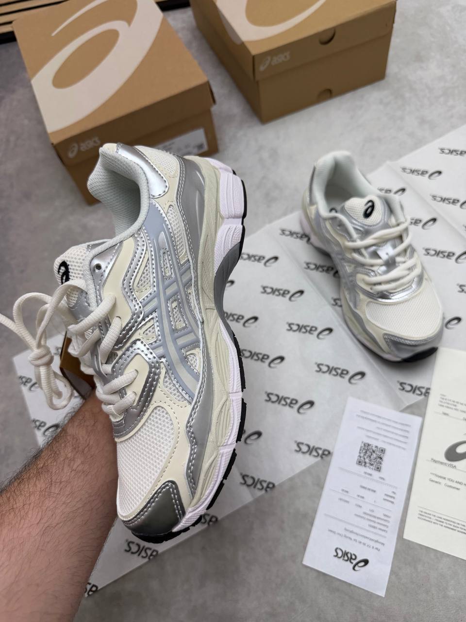 MENS ASIC GEL COME WITH BOX ETC am0409