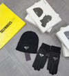 QUALITY PRAD BEANI + GLOVES SET ak0609