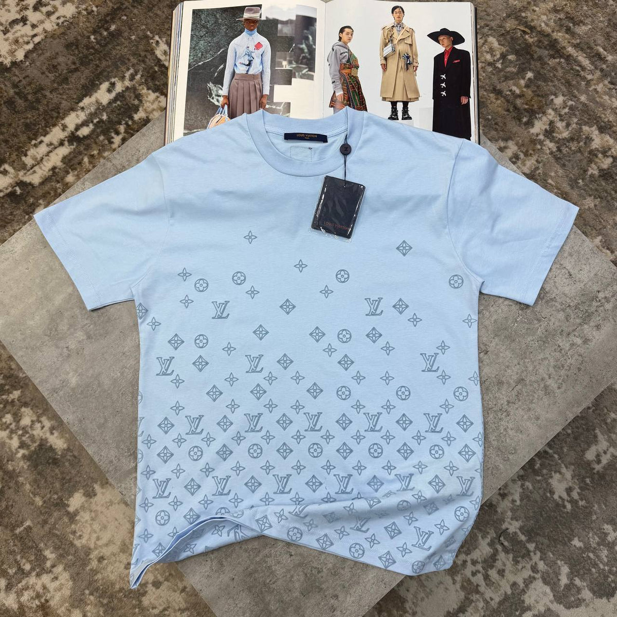 Superclon quality  Lv T-Shirt ha0509