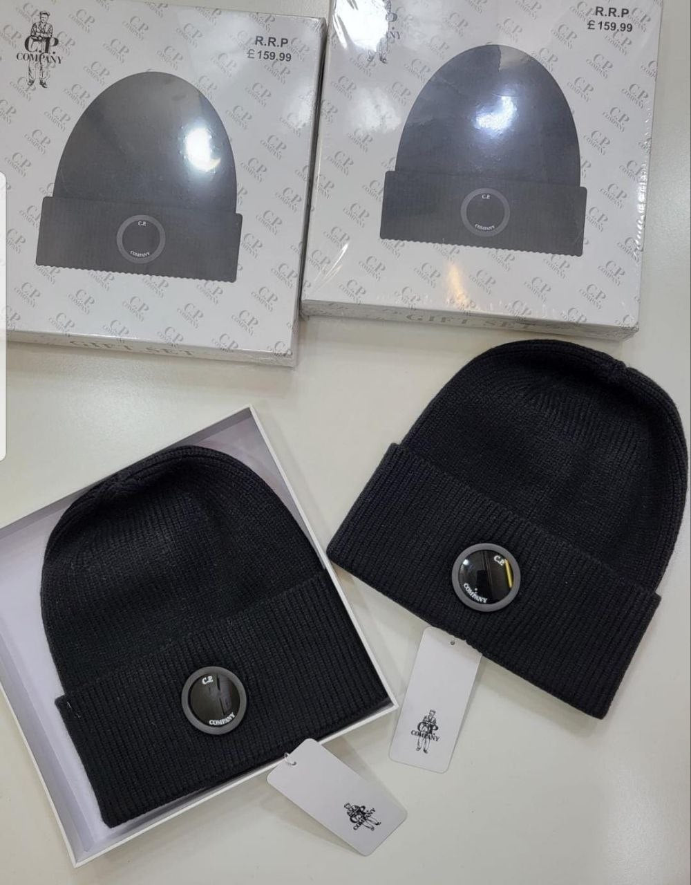 QUALITY CP COMPANY  BEANIE WITH BOX ak1009