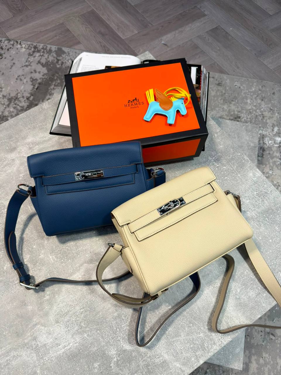 Super Clon Herm Mens Bag  Boxed and Packaged aj1009