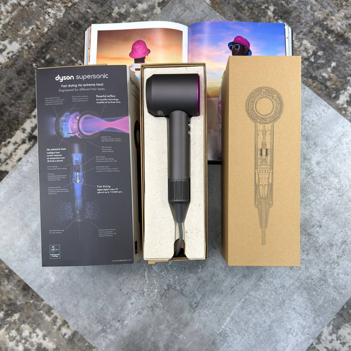 Superclon quality Dyso supersonic hair dryer with full packaging ha1109