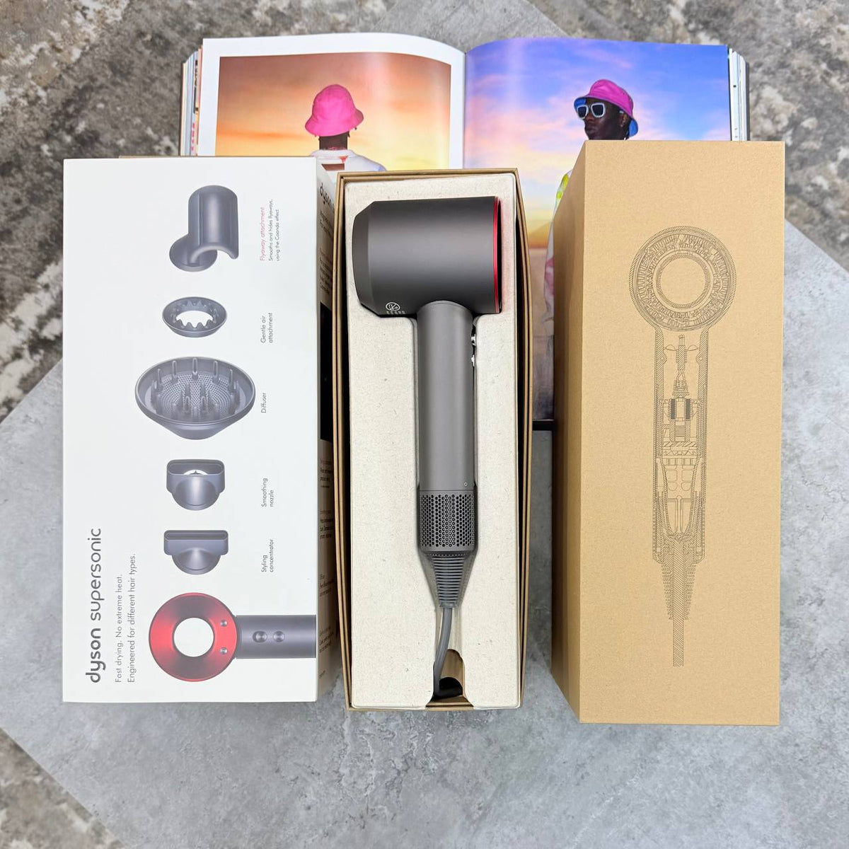 Superclon quality Dyso supersonic hair dryer with full packaging ha1109