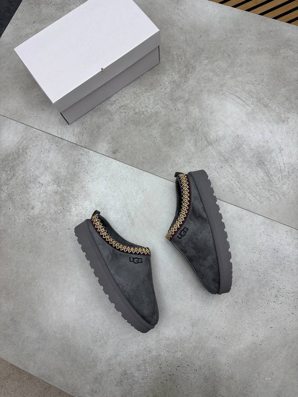 WOMENS UGGS am1309