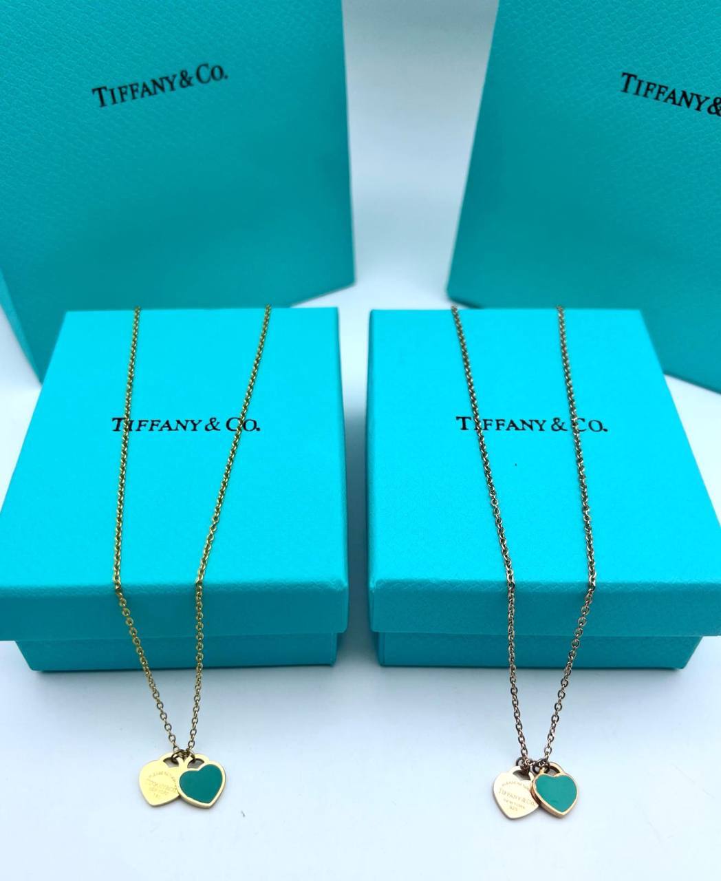 Women’s necklace set with box and carrier bag sa1509