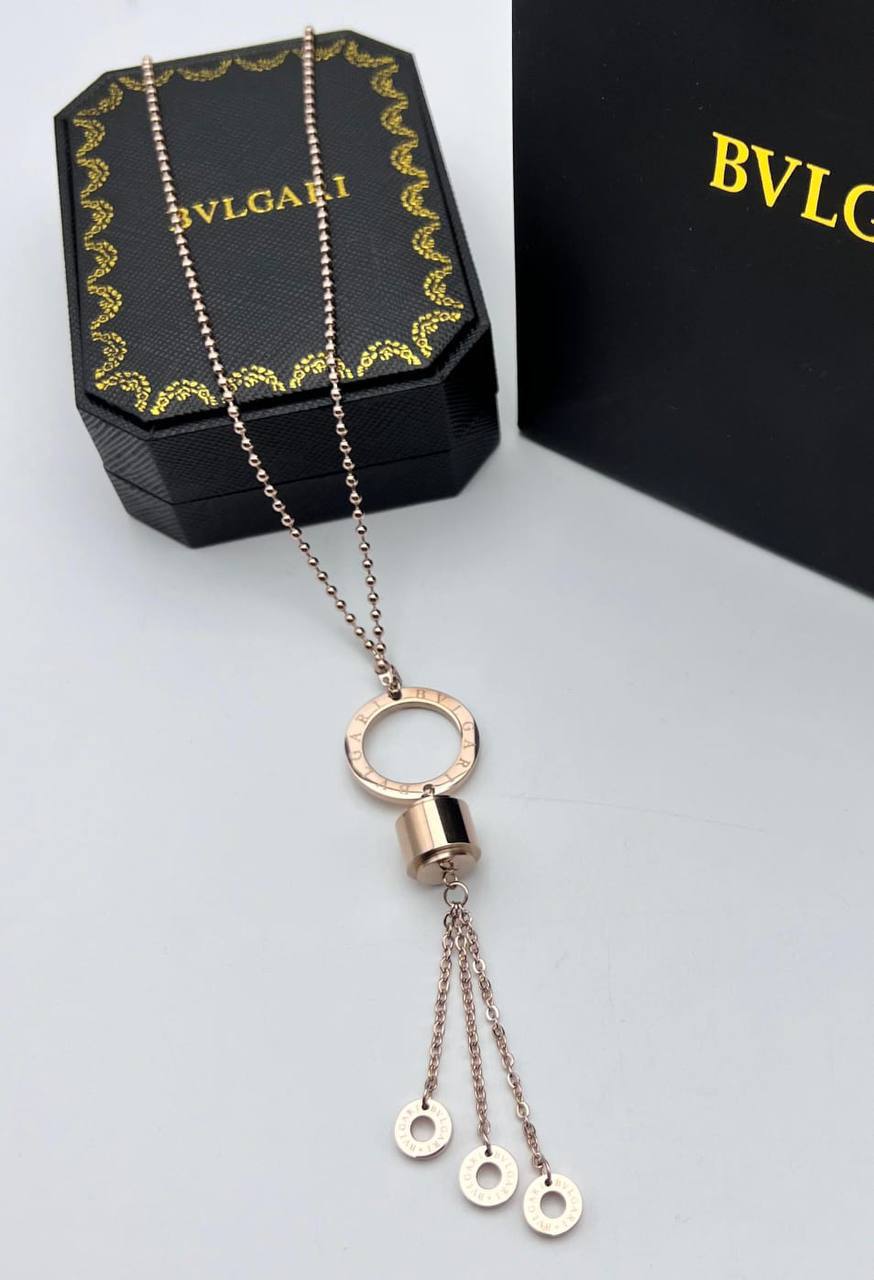 Women’s necklace set with box and carrier bag sa1509