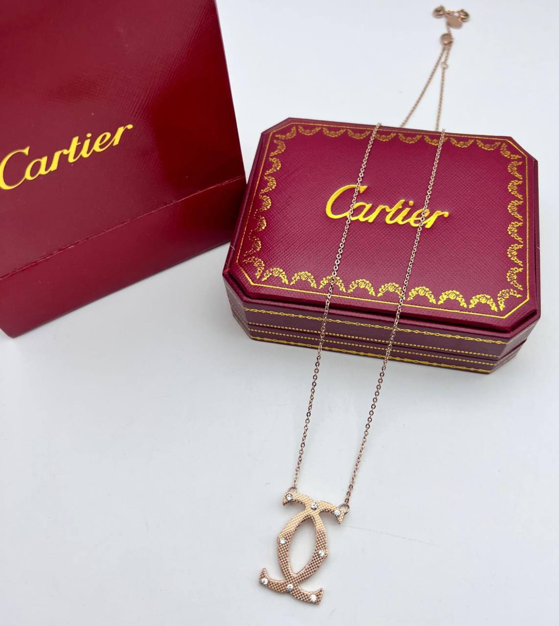 Women’s necklace set with box and carrier bag sa1509