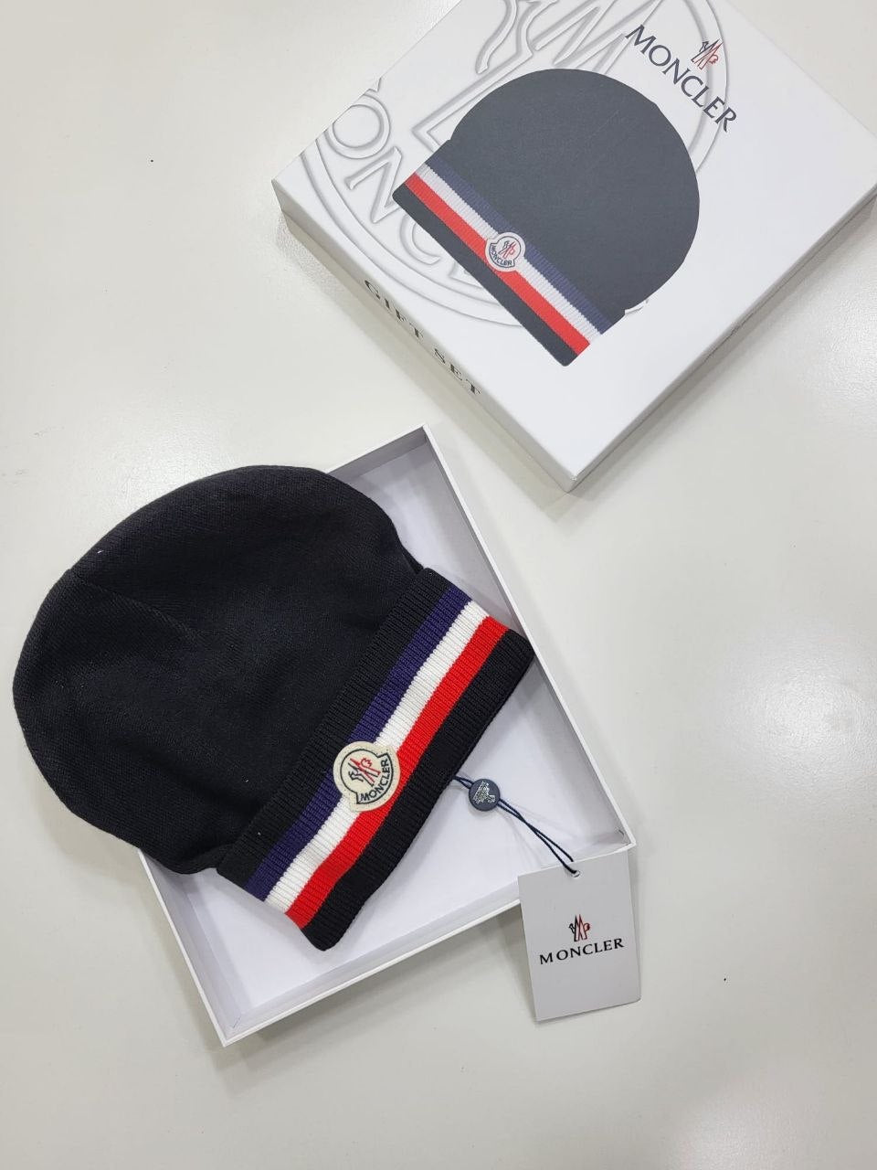 QUALITY MONCLE BEANIE WITH BOX ak1609