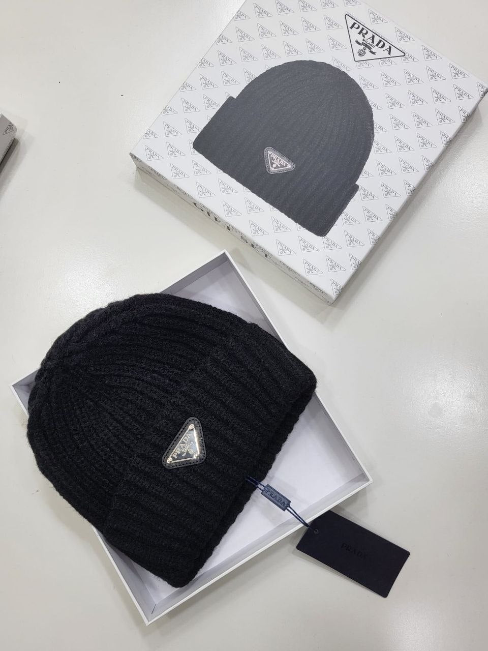 QUALITY PRAD BEANIE WITH BOX ak1609