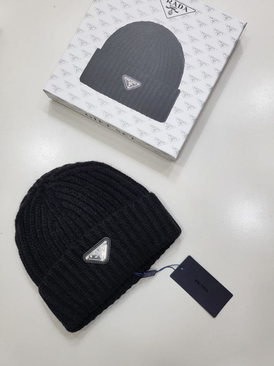QUALITY PRAD BEANIE WITH BOX ak1609