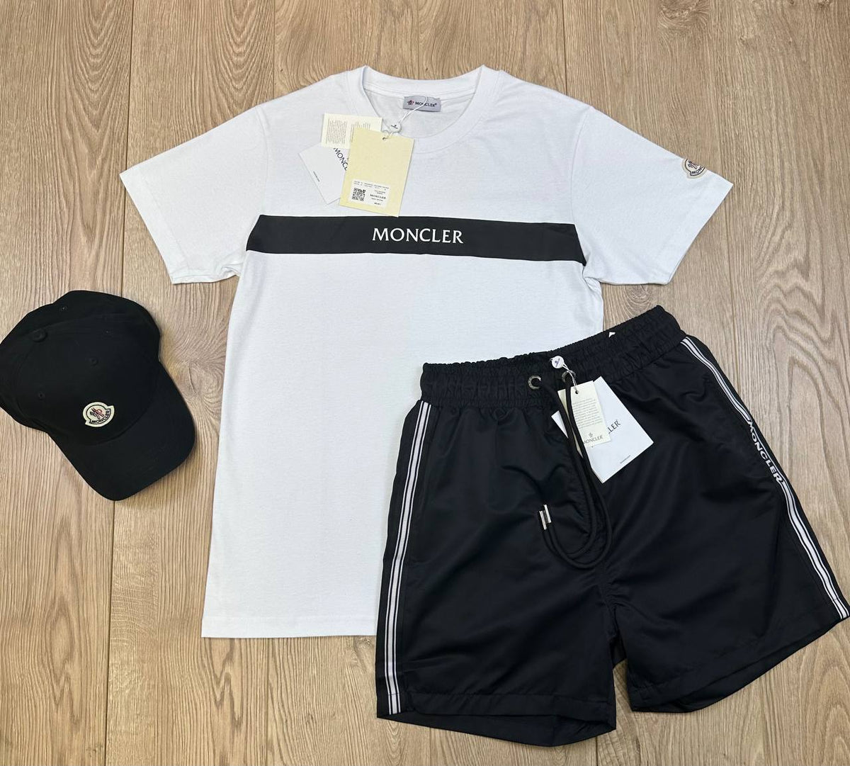 MONCLE TEE & SHORT SETS to1409