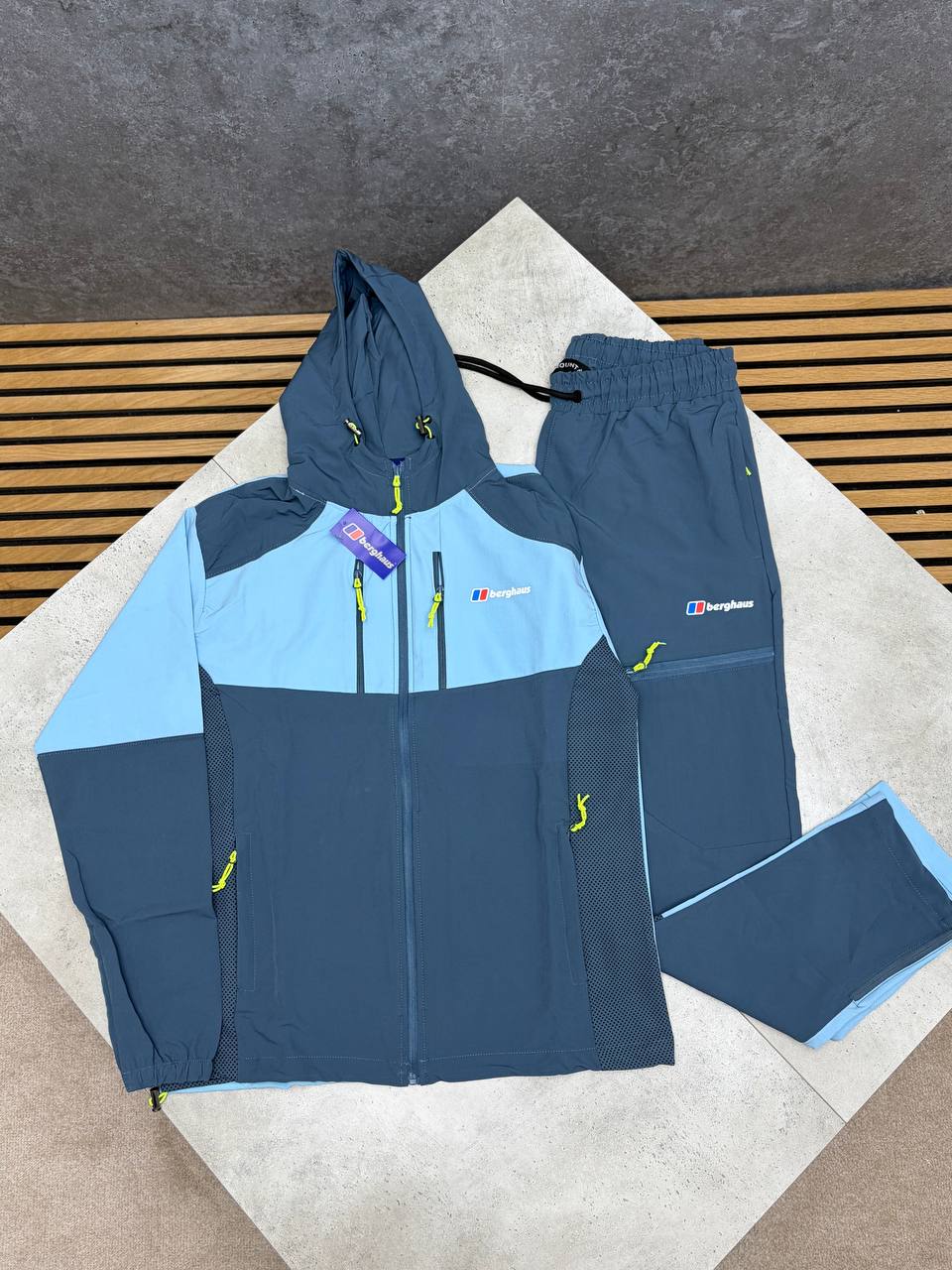 BERGHAU TRACKSUITS am1809