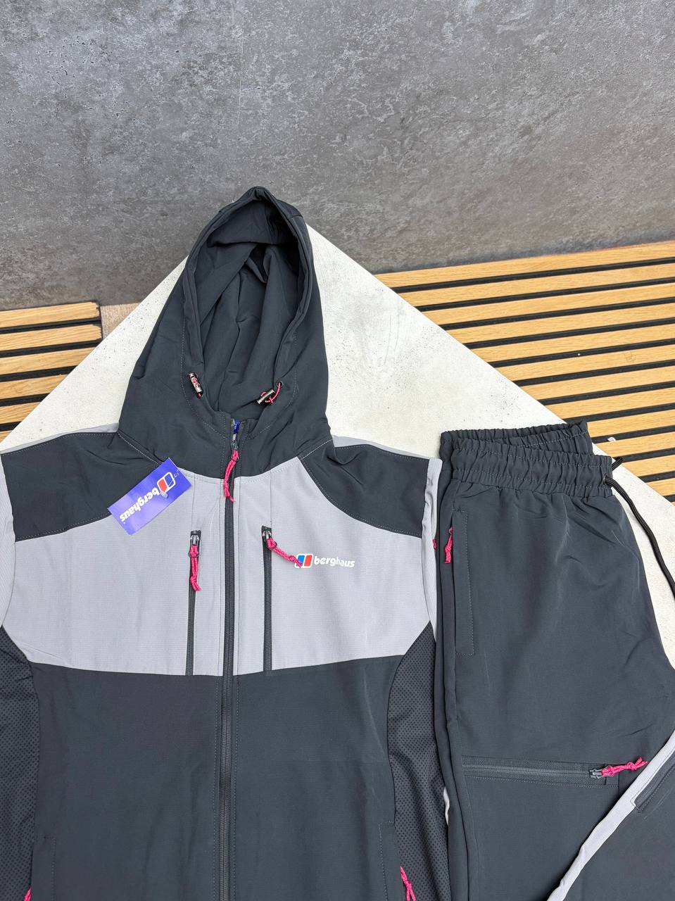 BERGHAU TRACKSUITS am1809