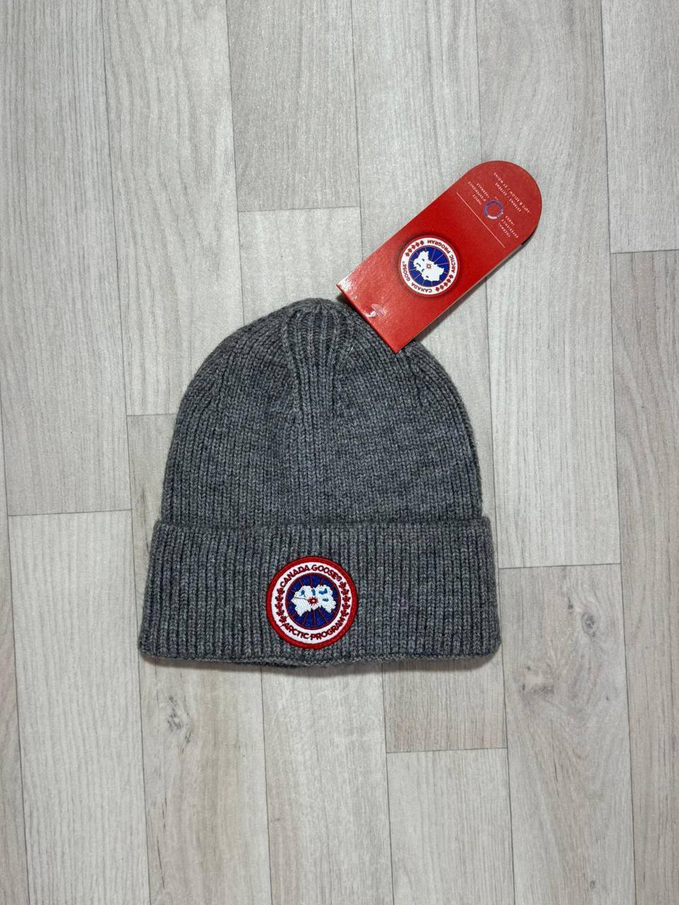 Canad goos  Beanie hats jj2009