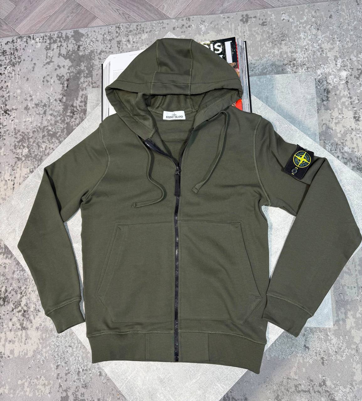 Ston Islan zip up hoodie  aj2009