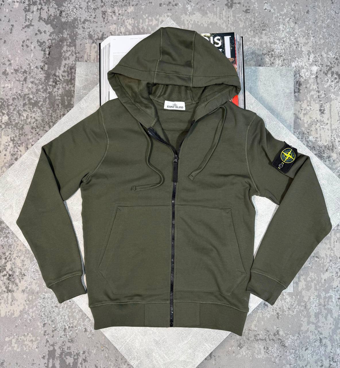 Ston Islan zip up hoodie  aj2009