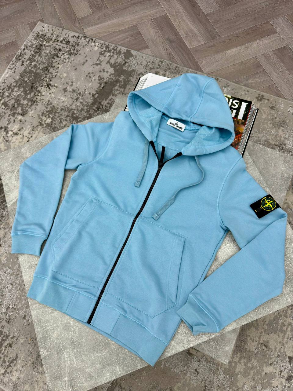 Ston Islan zip up hoodie  aj2009
