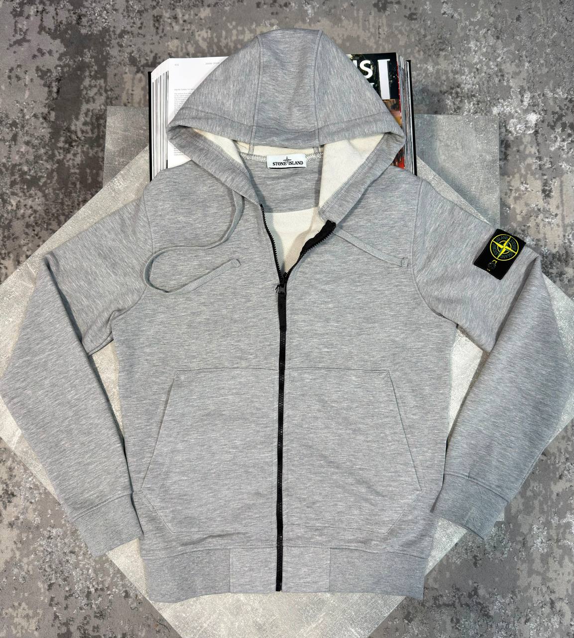 Ston Islan zip up hoodie  aj2009