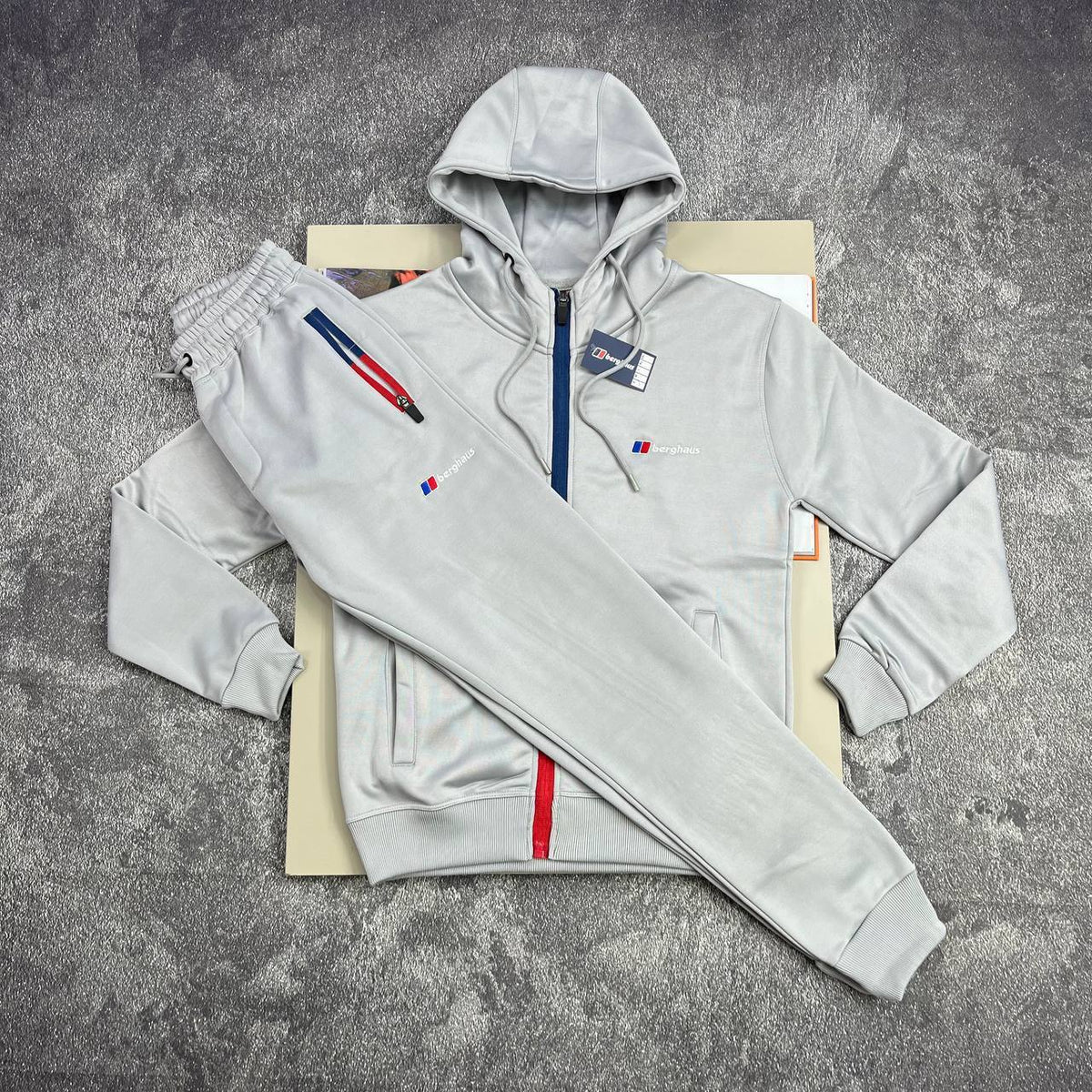Berghaus tracksuit sa2009