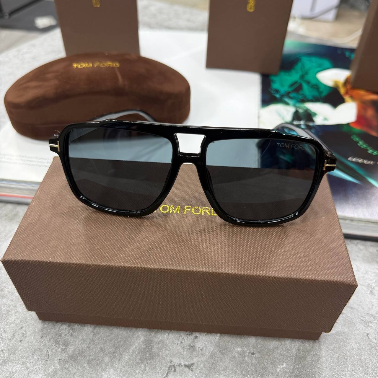 TOP QUALITY TOMFOR SUNGLASSES 🕶️ WITH FULL PACKAGING ETC jay2707